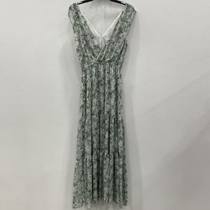 Banana Republic floral v-neck dress size small